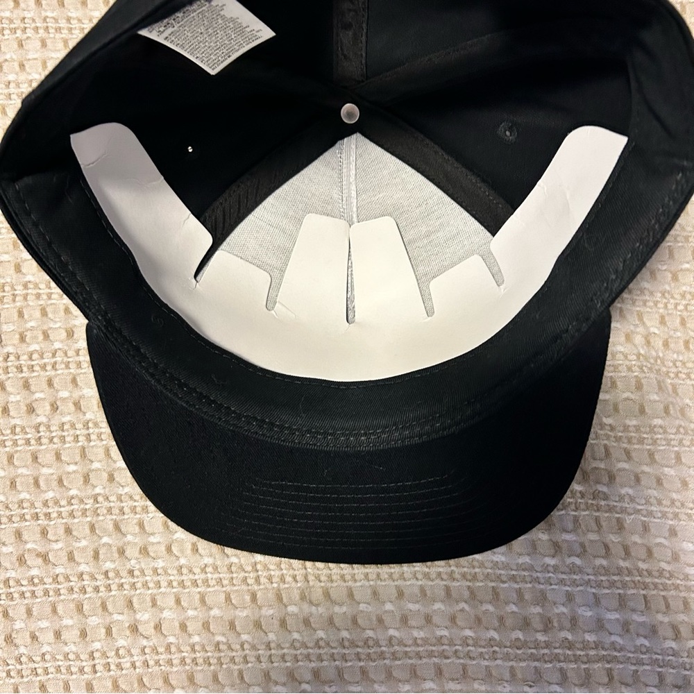 Vans Hat-NWOT - Picture 5 of 7